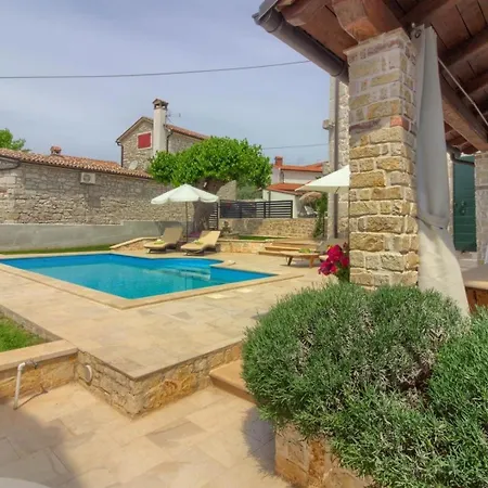 Mit Privatpool Fuer 8 Personen Ca 123 Qm In Dracevac, Istrien Istrische Riviera 포레치