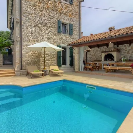 Mit Privatpool Fuer 8 Personen Ca 123 Qm In Dracevac, Istrien Istrische Riviera * Porec