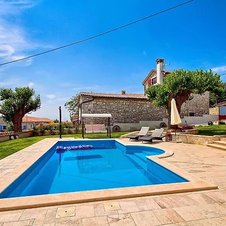 Holiday home Mit Privatpool Fuer 8 Personen Ca 123 Qm In Dracevac, Istrien Istrische Riviera Porec